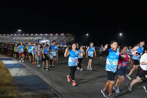 BIB: 375, 103, 1581
                            <button type="button" onclick="openModal(22823766)" class="btn btn-primary btn-sm float-right btn-popup" data-toggle="modal" data-target=".modal-high-quality">
                        <i class="fas fa-shopping-cart"></i> Add to Cart
                    </button>
                                            <button type="button" onclick="isThisMe(22823766, true)" class="btn btn-success btn-sm float-right btn-popup btn-isme hidden" data-toggle="tooltip" data-placement="bottom" title="นี่คือรูปของคุณใช่ไหม คลิกที่นี่เพื่อเอาเข้าอัลบั้ม">
                        <i class="fas fa-plus"></i> Add to album
                    </button>
                    <button type="button" onclick="isThisMe(22823766, false)" class="btn btn-warning btn-sm float-right btn-popup btn-isnotme hidden">
                        <i class="fas fa-ban"></i> Remove from album
                    </button>